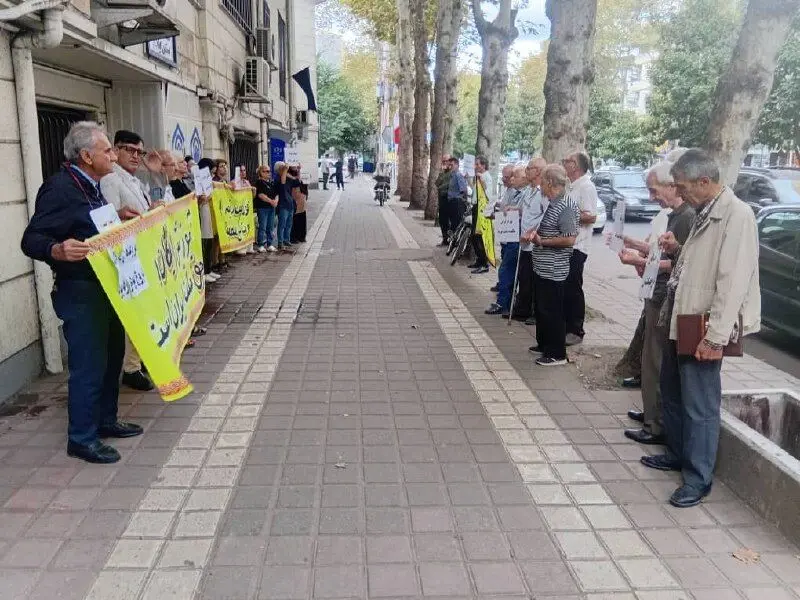 تجمع بازنشستگان تامین اجتماعی در چند شهر/ حقوق نصفهنیمه و زیر خط فقر نمیخواهیم